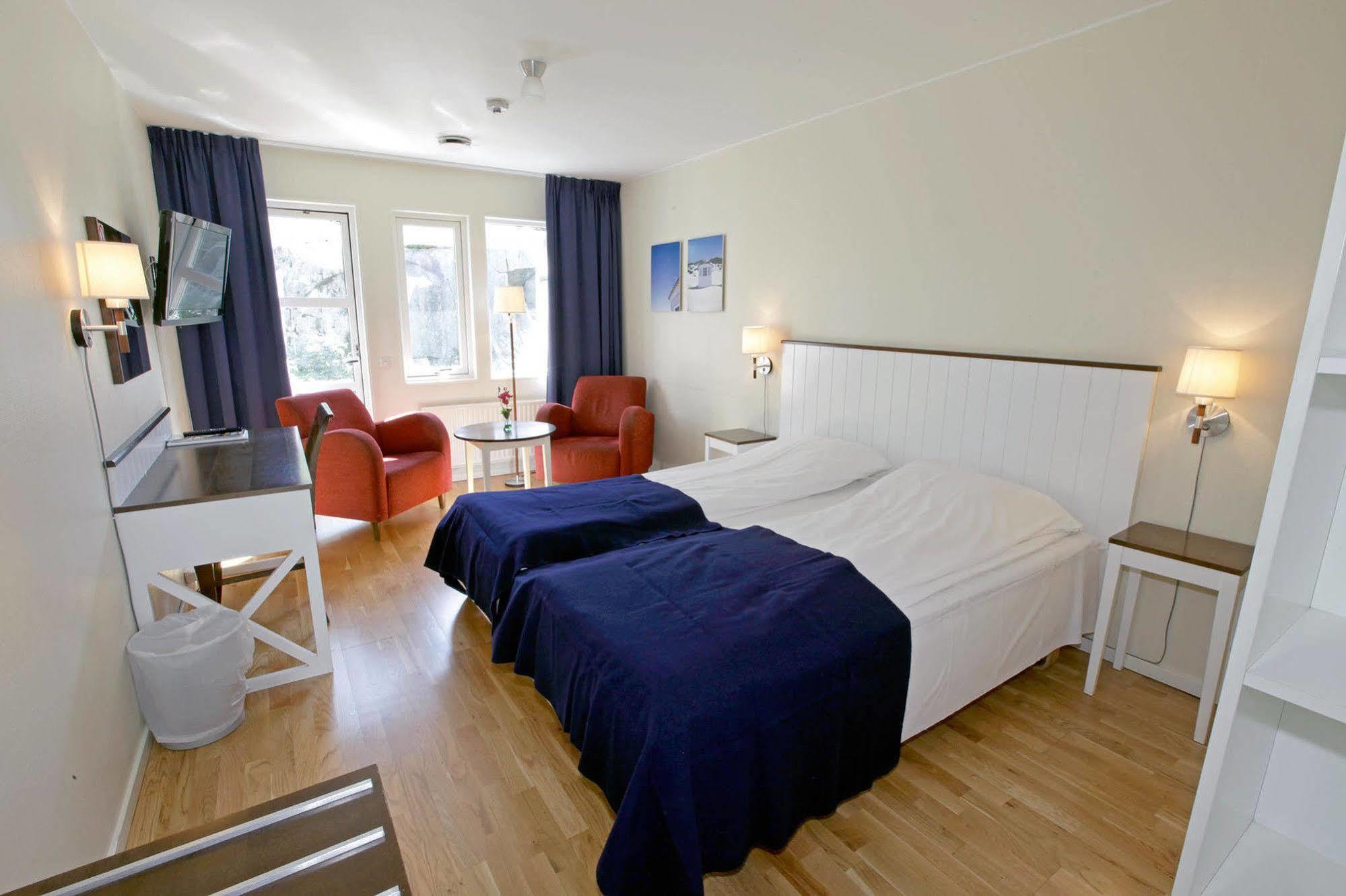 Nordby Hotell Lervik Luaran gambar